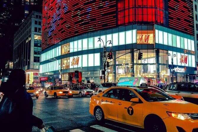 New York City Private Walking Tour with a Local - Walk Through the Itinerary: What to Expect