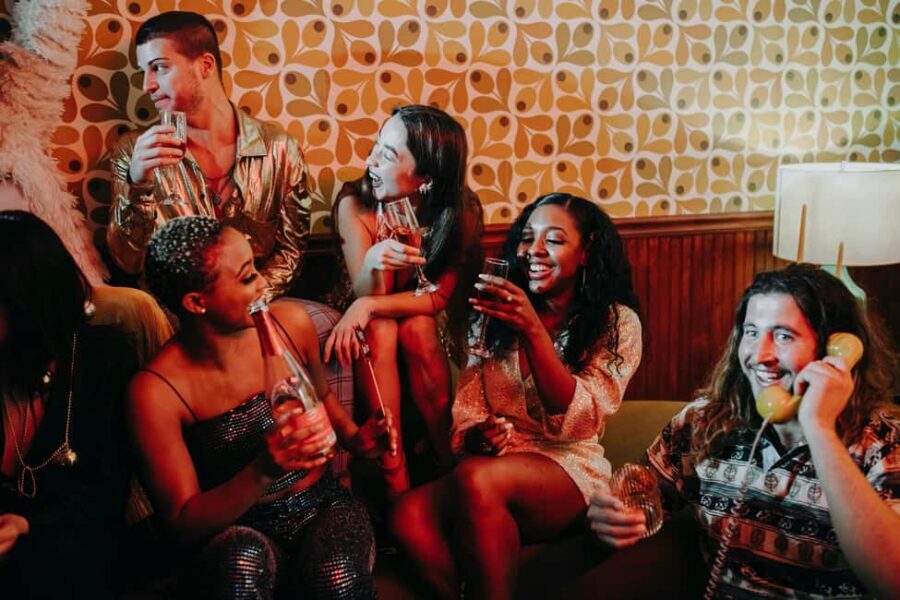 New York: Pizza, Speakeasies, and Bars Tour - Sampling Top-Notch Pizza