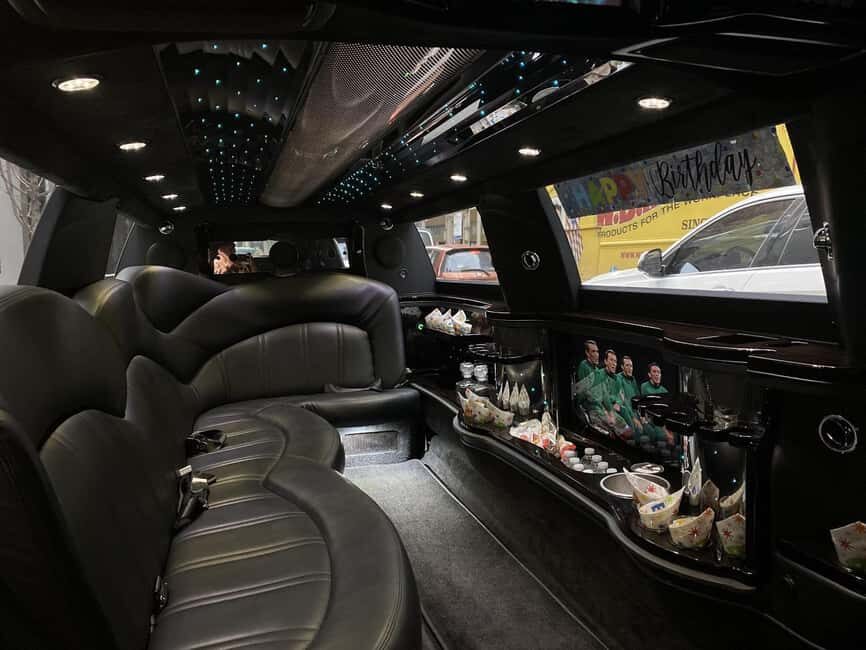 NYC: Dyker Heights Christmas Lights Tour - DYKER HEIGHTS - Who Will Love This Tour?