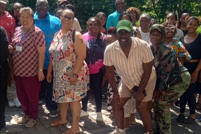 NYC STEP ON TOUR GUIDES | Your Bus Our Tour Guide - Meeting Points and Schedule