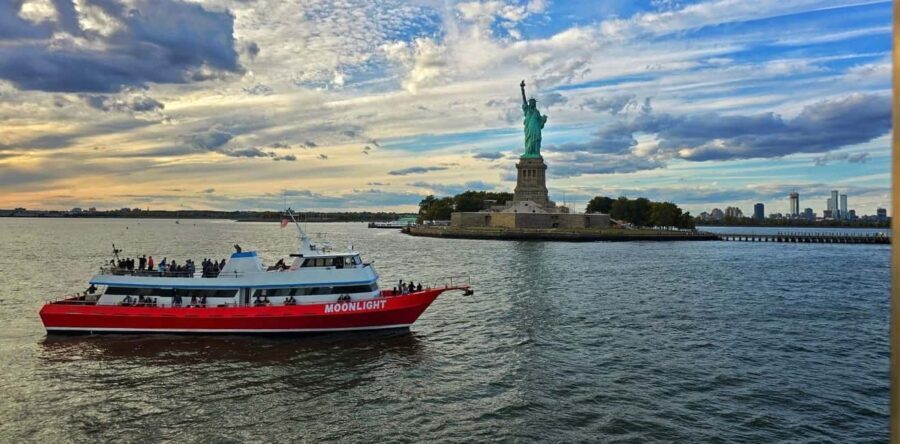 NYC Sunset, Music & Statue of Liberty Sightseeing Cruise - What to Expect on the Cruise