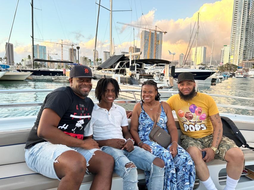 Oahu: Waikiki Fireworks Boat Cruise from Oahu - The Value: What You’re Getting for $69