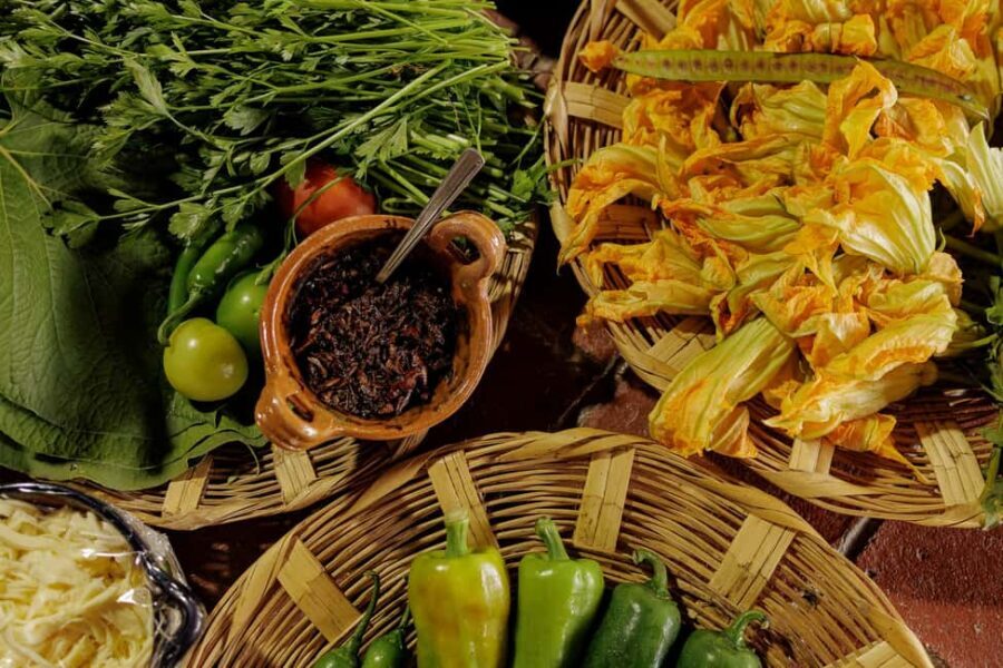 Oaxaca de Juarez: Traditional Oaxacan Cooking Class - Transportation and Convenience