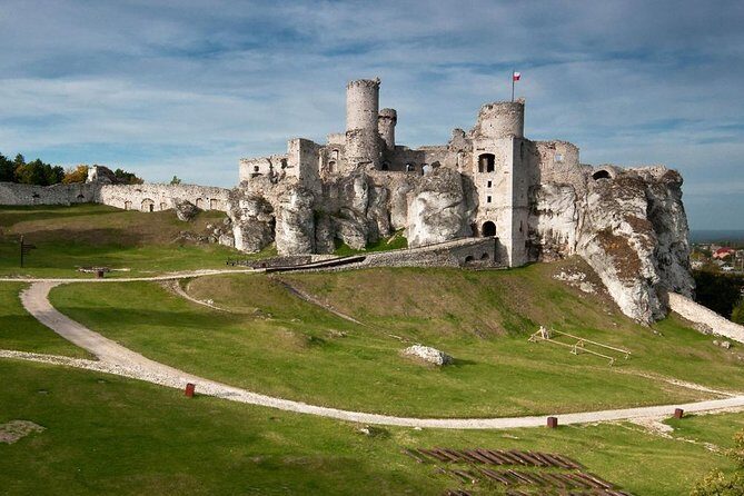 Ogrodzieniec Castle & Ojcow National Park Tour - The Photo Stops: Hercules Club & Pieskowa Skala