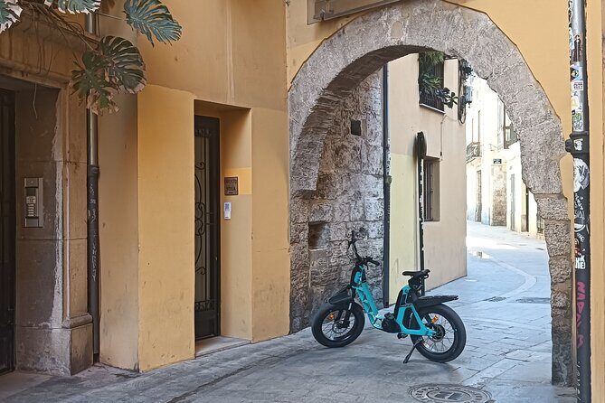 Old Town to Modern Marvels "Premium EBike Yamaha" (From 28,00) - Who Will Love This Tour?