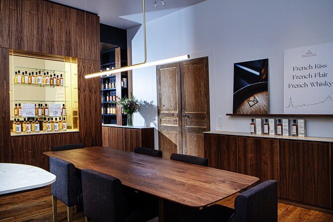One hour of French Whisky and Food - Practical Tips for Visitors