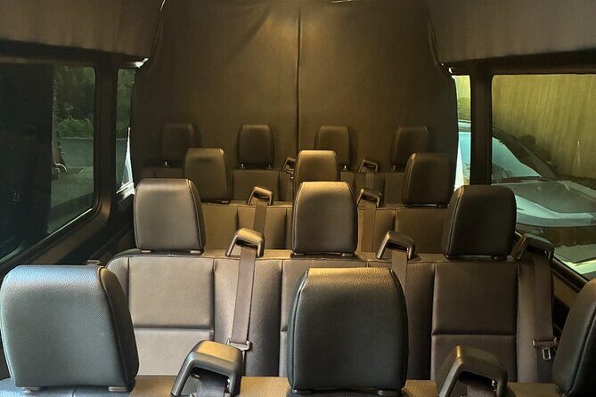 One - Way Transfer from Pier 66 to SeaTac international Airport - Summary: Who Should Consider This Transfer?