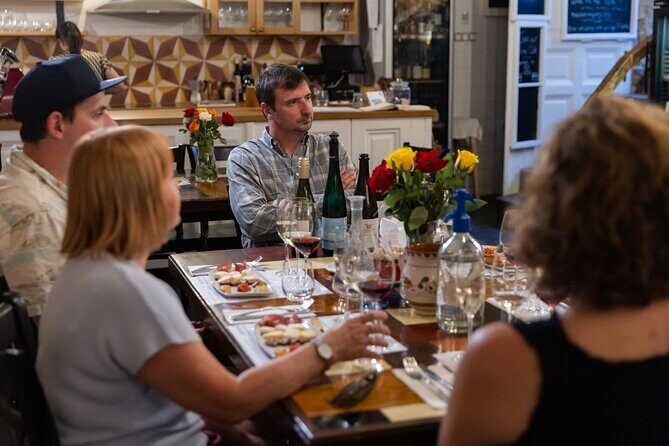 Palace District Evening Culinary, Wine, and History Walk - Who Will Love This Tour?