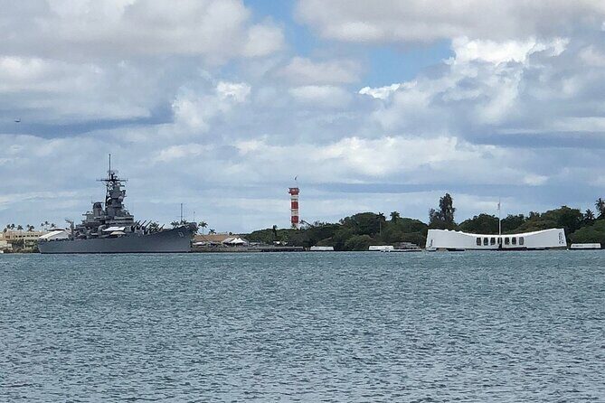 Pearl Harbor Shuttle from Waikiki - Why Choose This Tour?