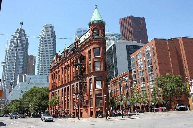 Personalized Toronto Airport Transfer Service - Price Analysis: Is It Worth It?