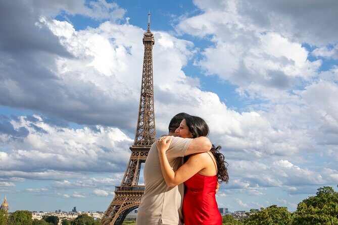 Photo Session Around Eiffel Tower - The Experience in Detail