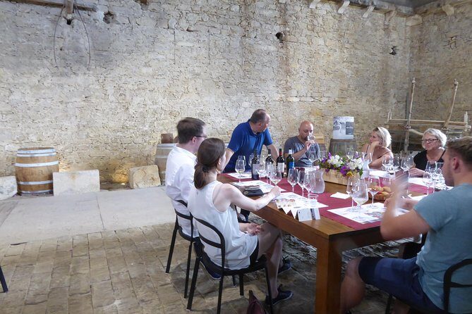 Piazza Armerina and Caltagirone with wine tasting and lunch in the winery - About the Transportation and Group Size