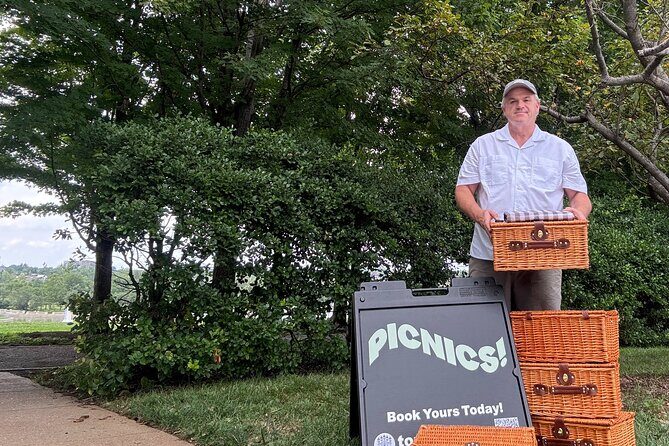 Picnic for 2-3 in Forest Park: 3-4 Restaurants in Every Basket! - Why This Experience Works