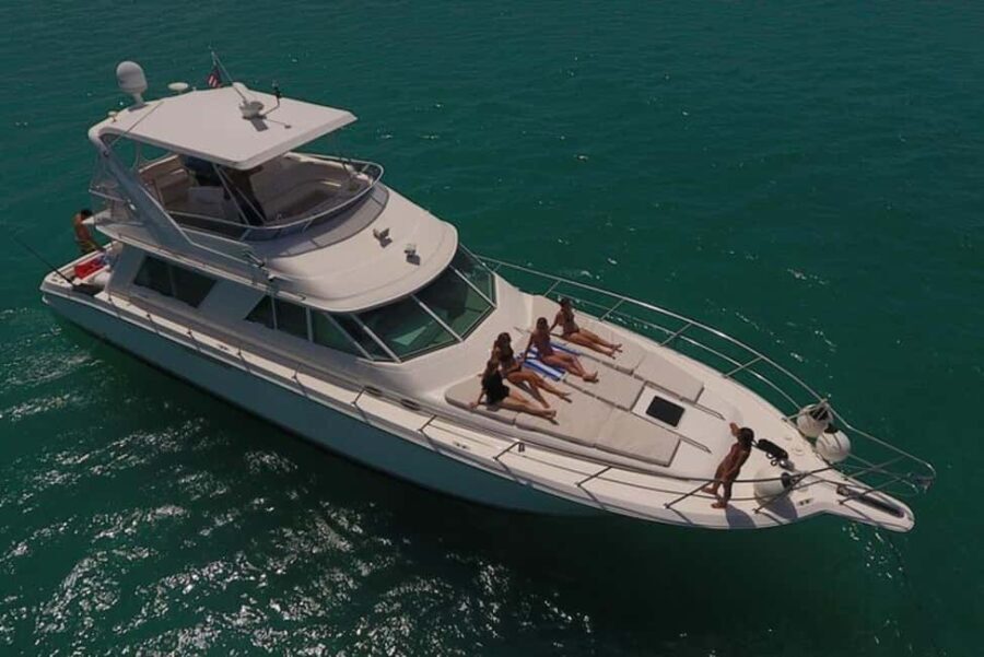 Playa Mujeres: Private Yacht Rental - 4hr SR55H4 #GMBSR55FUN - The Itinerary in Detail