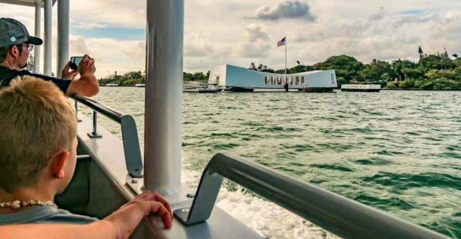 Polynesian Cultural Center & Pearl Harbor Tour FROM KONA - Pearl Harbor: Respectful History and Moving Memorials