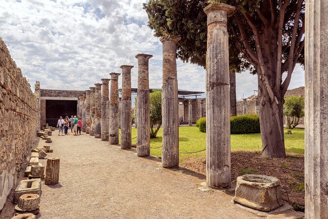 Pompeii and Herculaneum shared shore excursion - Possible Drawbacks and Considerations