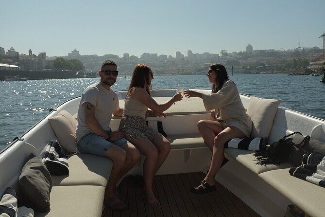 Porto: Douro River Boat Cruise with Port Wine and Snacks - What to Expect on the Cruise