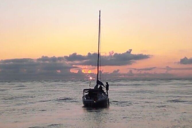 Porto: Private tour on vintage sailboat with sunset option - Who Will Love This Tour?