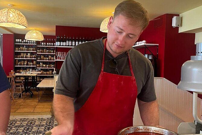 Premium Pizza Making Class at a Pizzeria in Como - FAQ