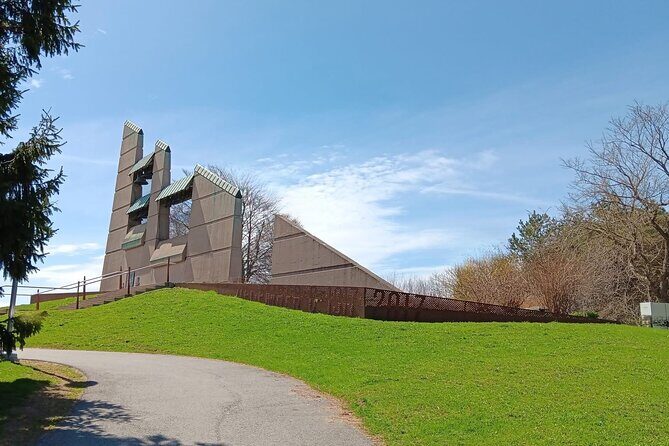 Private 5 Hour Tour to Peggys Cove and Historic Halifax - Transportation and Practicalities