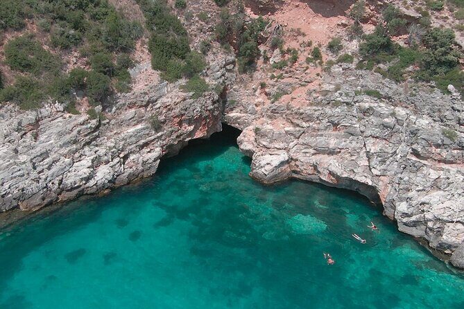 Private 6 H Boat Dafina Bay & Bear's Bay - Considerations and Practical Tips