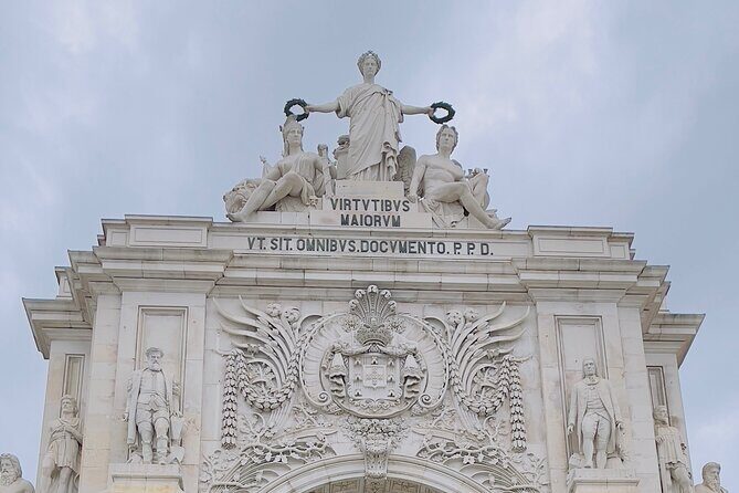 Private 6 or 10 Food Tasting and City Highlights Tour in Lisbon - The Value and Practicalities