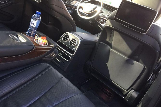 Private Arrival Transfer from Brussels Airport to Bruges with Business car - The Vehicle and Amenities