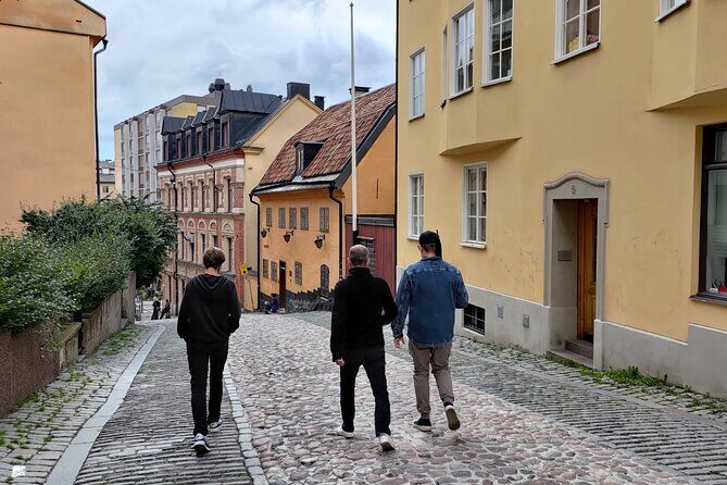 Private blood, ghosts and folklore Old Town 2h Stockholm tour - Frequently Asked Questions