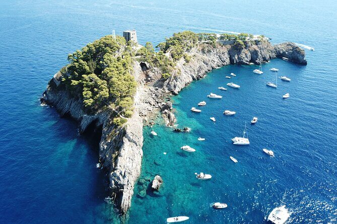 Private boat tour from Naples to Capri+Amalfi Coast JEANNEAU DB43 - Who Will Love This Tour?
