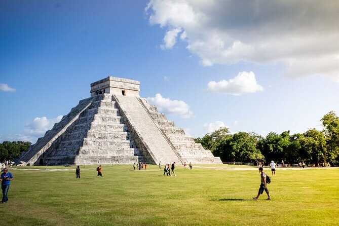 Private Chichén Itzá, Mayapan Distillery and Valladolid Tour - The Experience of a Lifetime, or Practical Day Out?