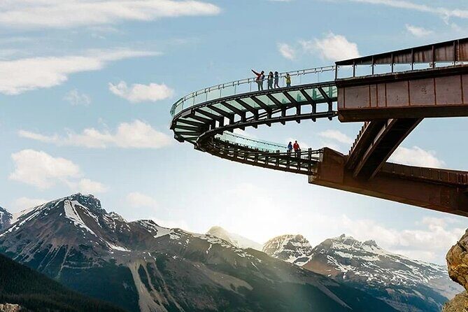 Private Columbia Icefield Tour with Glacier Skywalk & Peyto Lake - Key Points