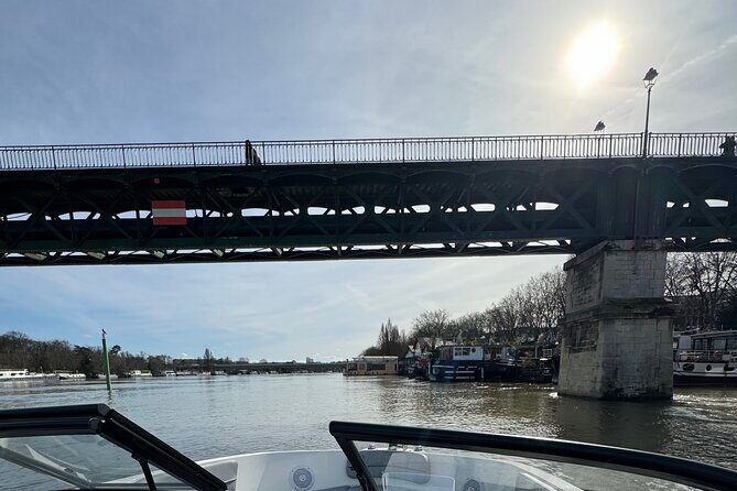Private cruise on the Seine with Happy Cruise in Paris - The Sum Up