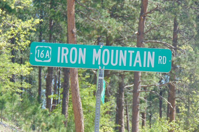 Private Custom Day Tour of the Southern Black Hills - The Comfort and Convenience of a Private Tour