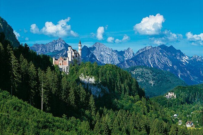 Private Day Tour from Munich to Neuschwanstein Castle and Füssen - Comfort and Convenience