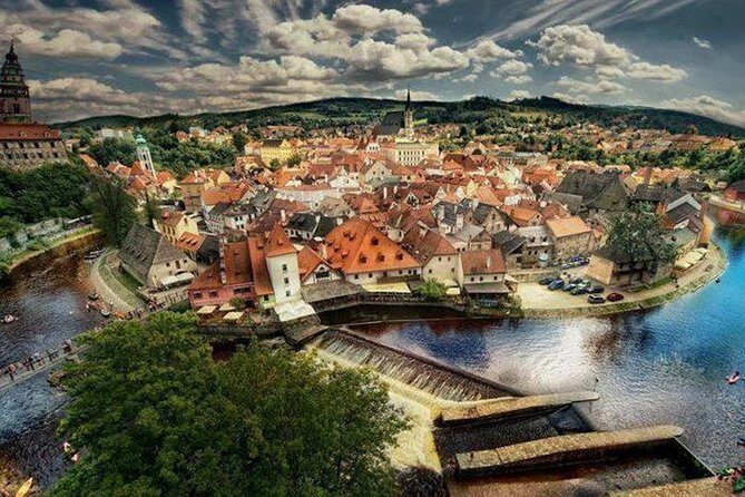 Private Day Trip from Prague to Cesky Krumlov - Discovering the Charm of Cesky Krumlov and Its Surroundings