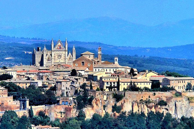 Private Day Trip to Orvieto and Civita Bagnoregio from Civitavecchia Cruise Port - Deep Dive into the Itinerary