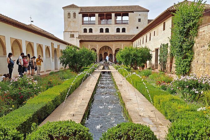 Private excursion to the Alhambra and Generalife - The Practical Side: What to Expect
