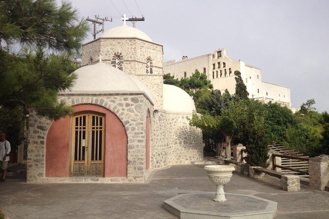 Private Half Day Tour of Santorini's South Side - Akrotiri Archaeological Site: A Glimpse into Minoan Life