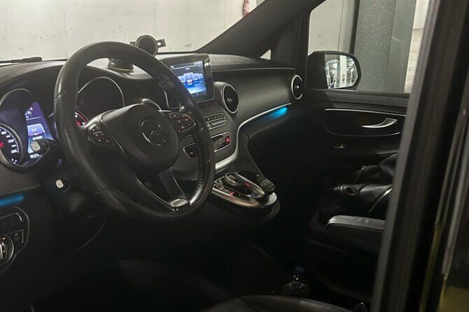 Private Luxury Transfer from Athens to Athens Airport - The Vehicles and Amenities