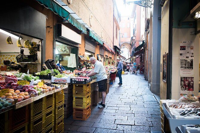 Private market tour, lunch or dinner and cooking demo in Viareggio - Practical Details and Value