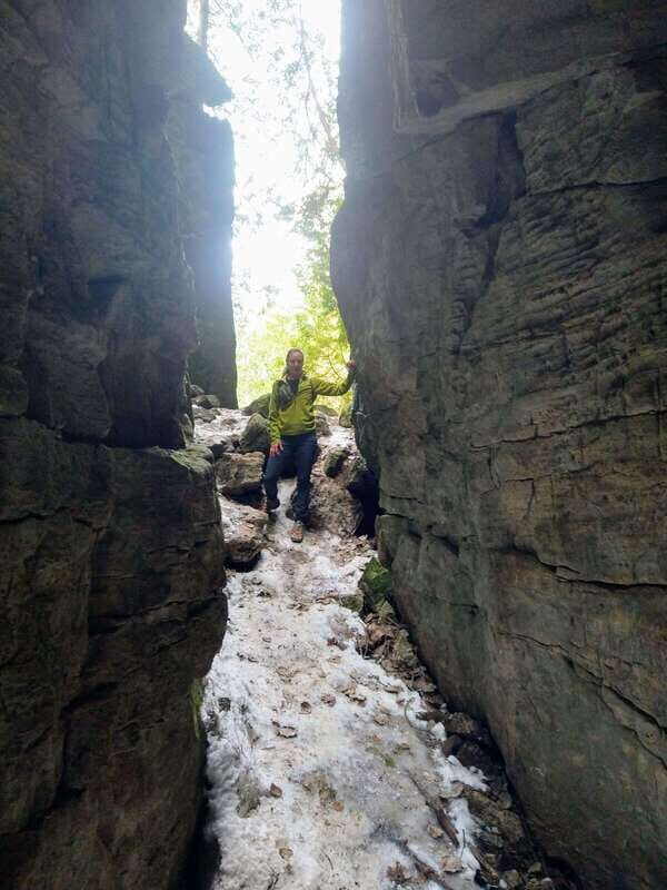 Private Metcalfe/Duncan Caves Hike-Collingwood/Blue Mountain - What Makes This Trek Special?