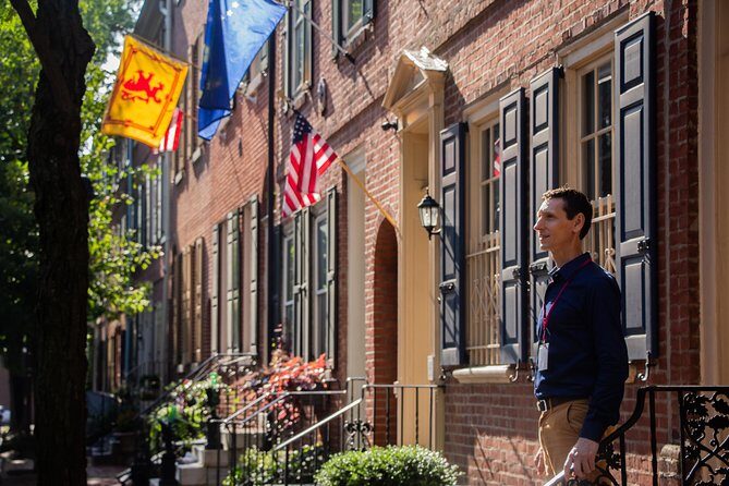 Private Philadelphia French/English Historical and Architectural Walking Tour - Independence National Historical Park: Where it All Begins