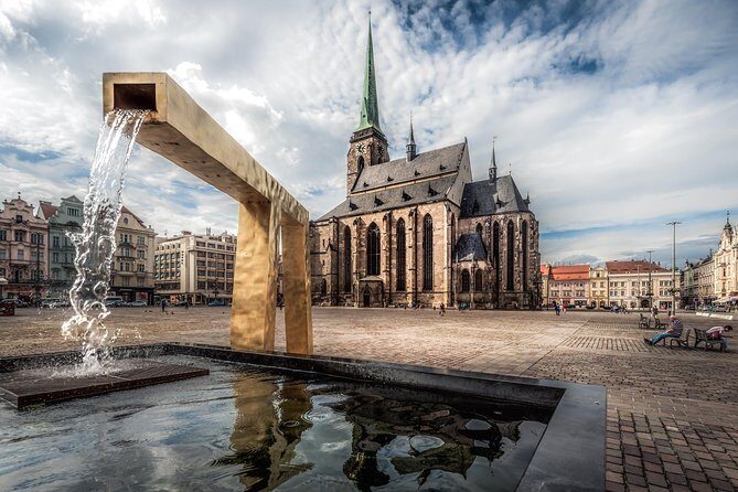 Private Prague to Munich luxury transfer via Pilsner Brewery - Who Would Love This Experience?