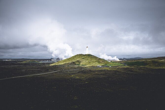 Private Reykjanes Peninsula, Lava Tunnel and Blue Lagoon - Who Should Consider This Tour