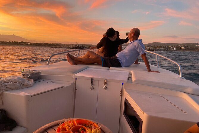 Private Sunset Cruise in San Jose del Cabo Appetizers,open bar - The Value and Price Point