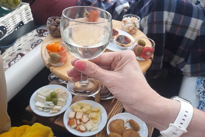 Private tapas tuk tuk tour through Lisbon - The Sum Up: A Delightful, Practical Way to Discover Lisbon