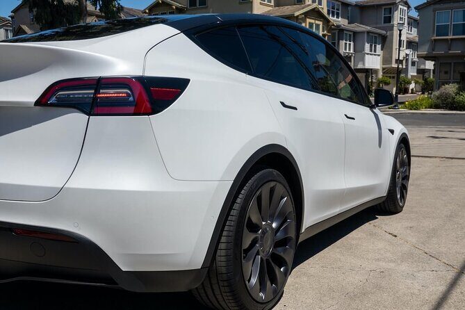 Private Tesla Airport Rides - The Experience of a Tesla Airport Ride in Merida