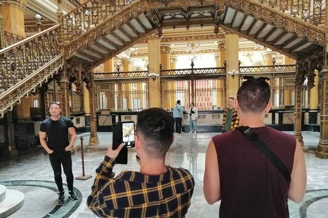 Private Tour National Museum of Anthropology and History + Downtown / Mexico - The Realities of the Experience