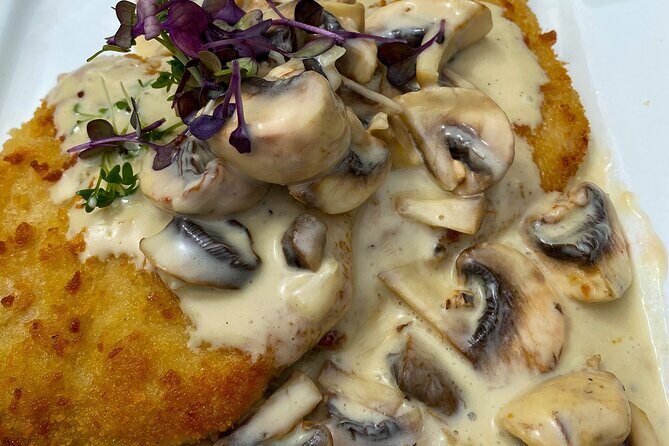 Private Tour of Berg Eltz and Mosel with Lunch Included - The Mosel Wine Region: Top Riesling and Stunning Views