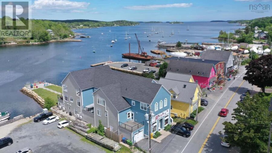 Private Tour: Peggys Cove, Mahone Bay & Lunenburg 8 hrs - The Itinerary in Detail